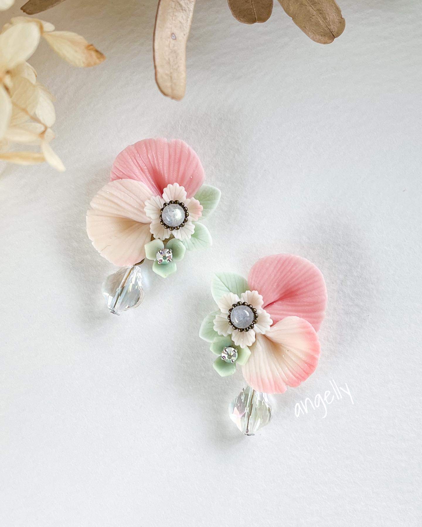 angelly(アンジェリー)の画像