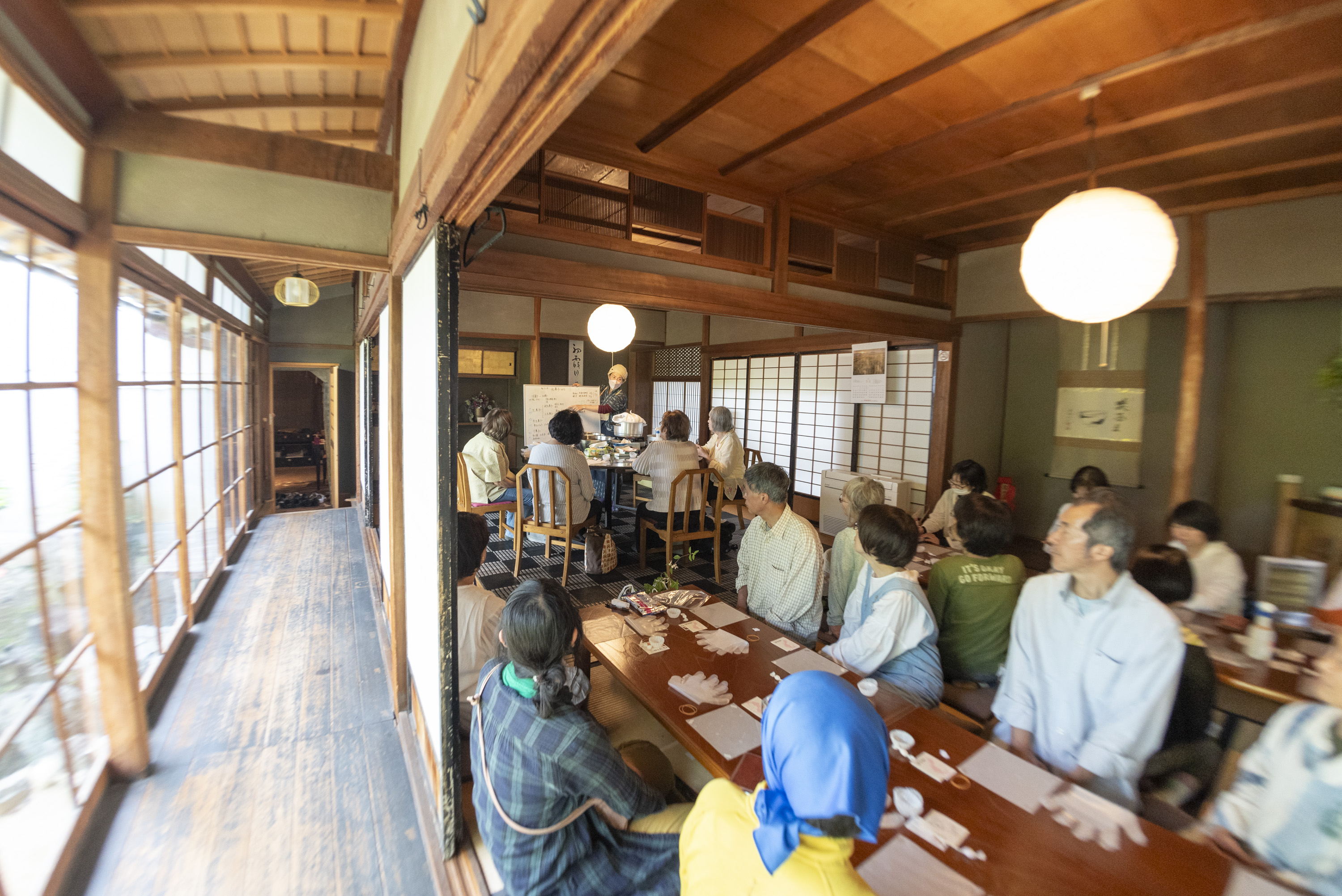 講座「手摘み蓬と大和当帰のおはぎ＋ミニ和菓子講座」福田恵先生