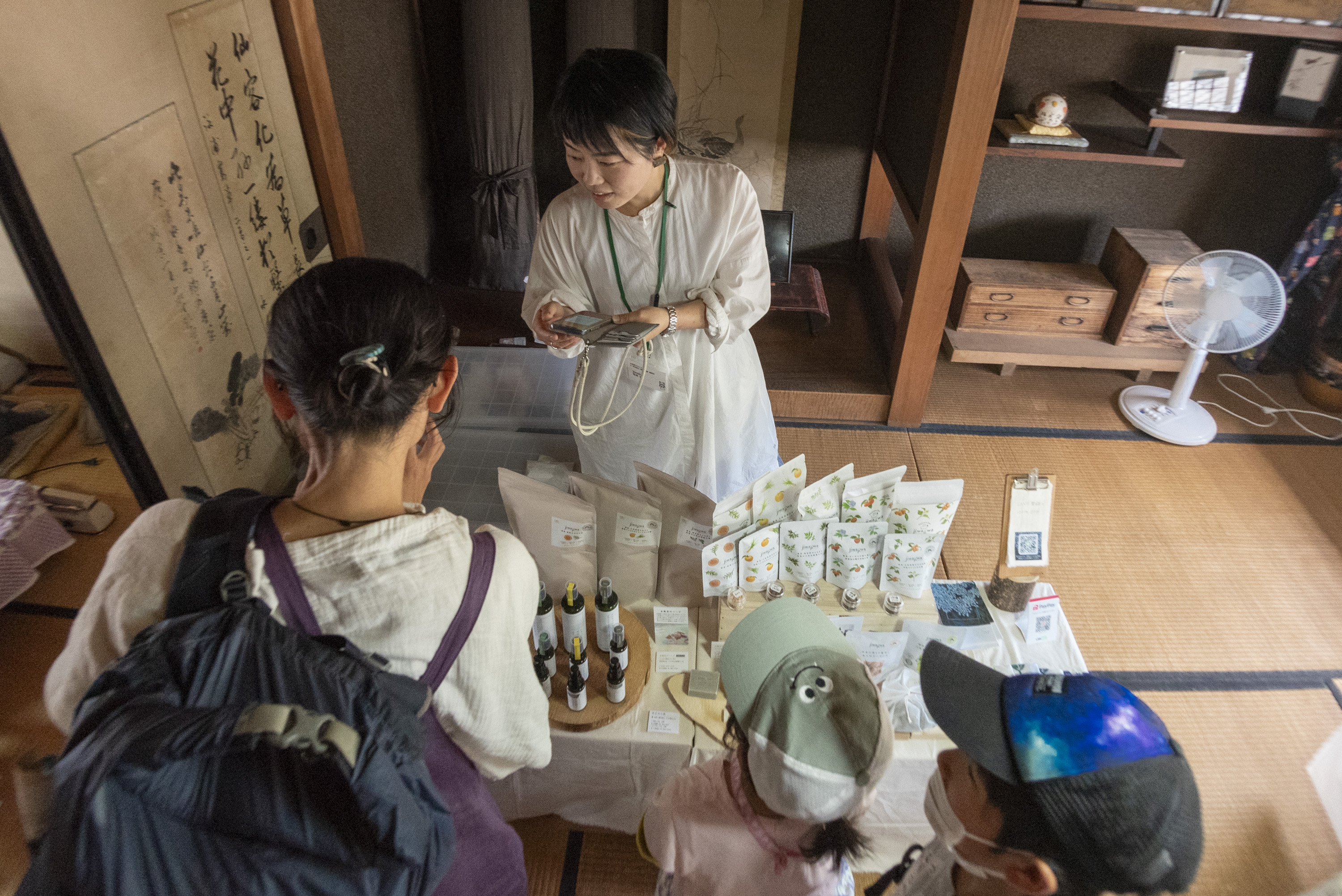 出店者「jiwajiwa」