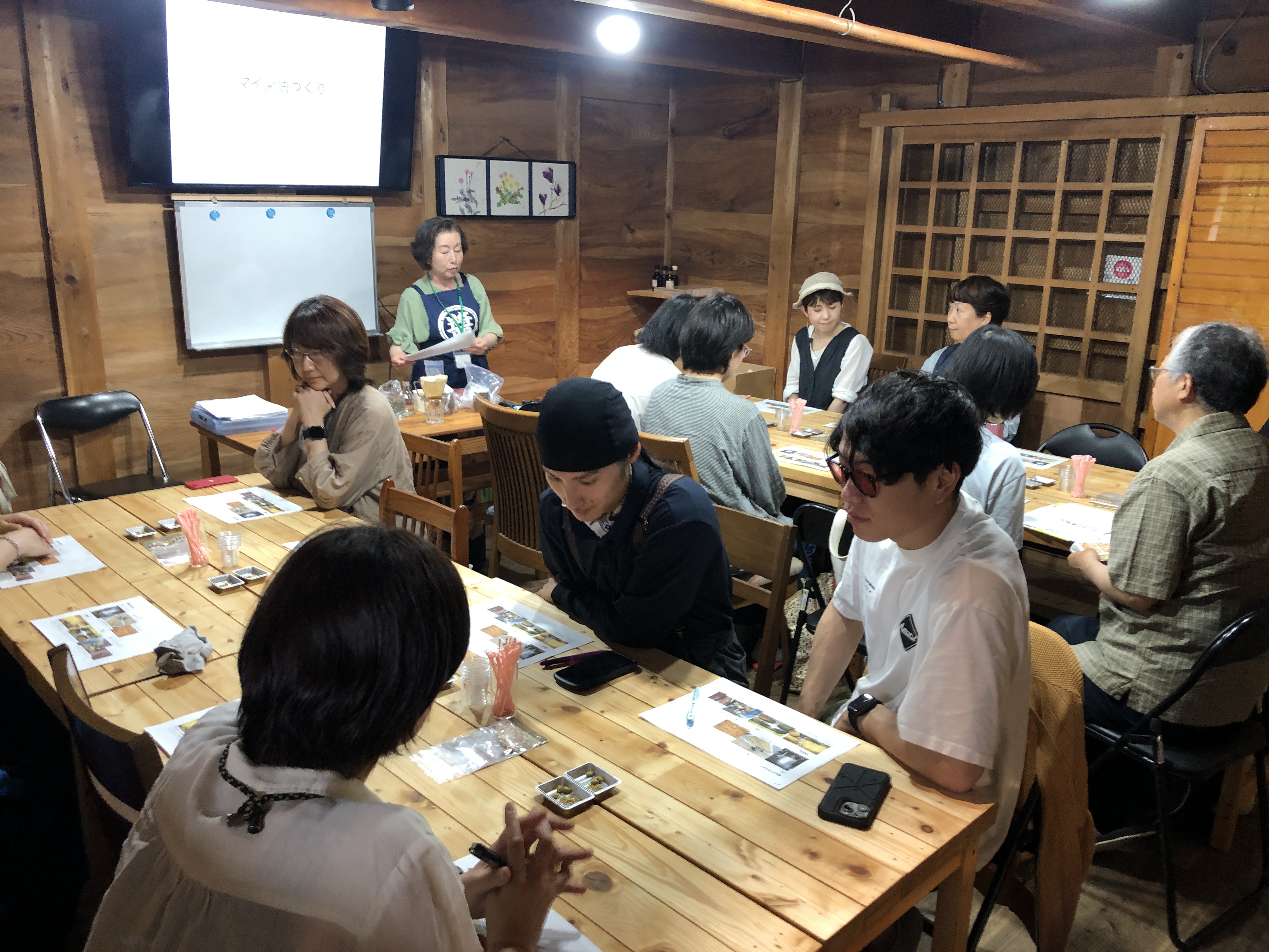 講座「１年間育ててできるマイ醤油作りワークショップ」片上公美先生